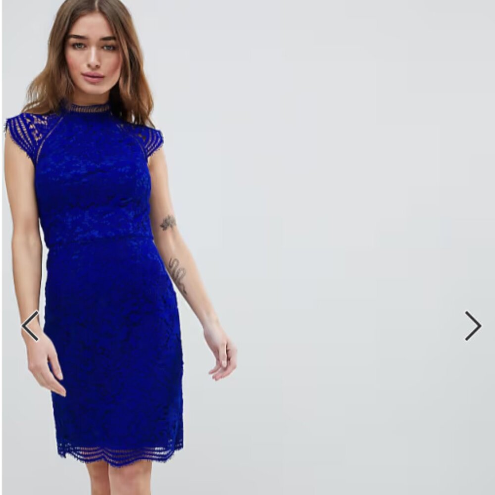 Chi Chi London Petite Scallop Lace Pencil Dress